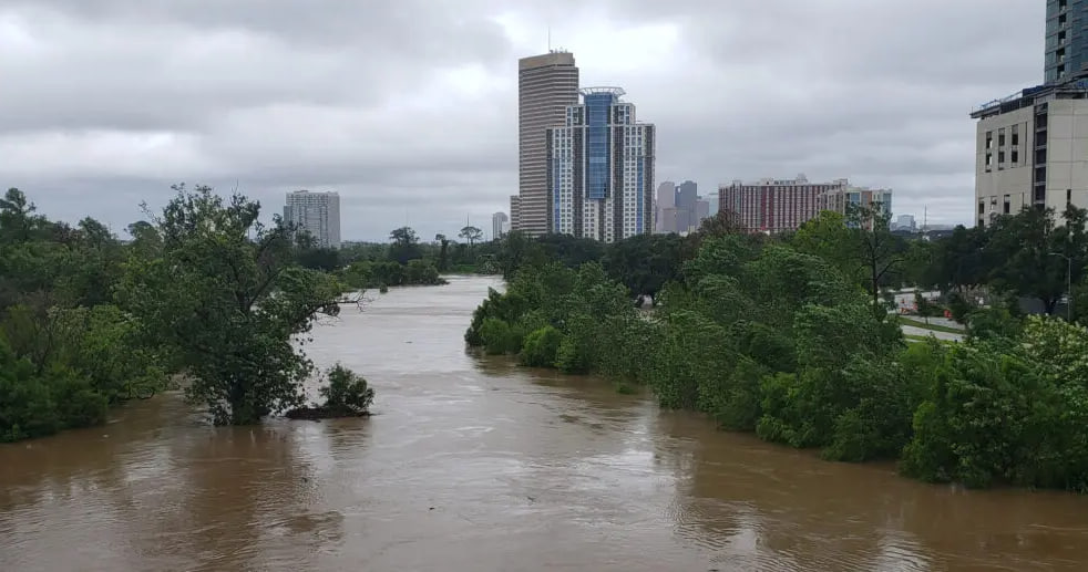 Beryl Blows into Houston: Hurricane Makes Landfall as Category One