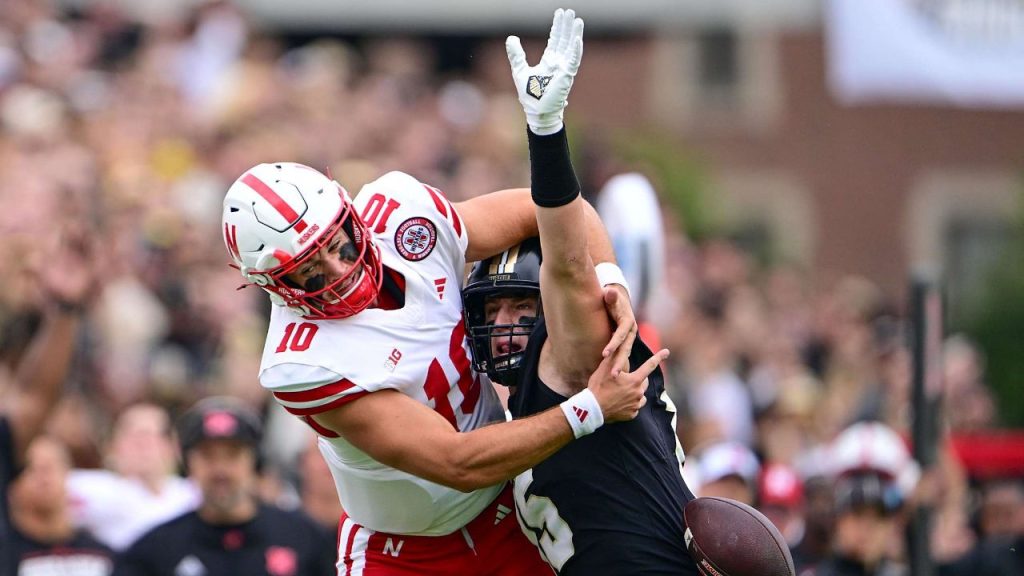 Nebraska, Purdue Tied at Halftime of Ugly Affair in West Lafayette